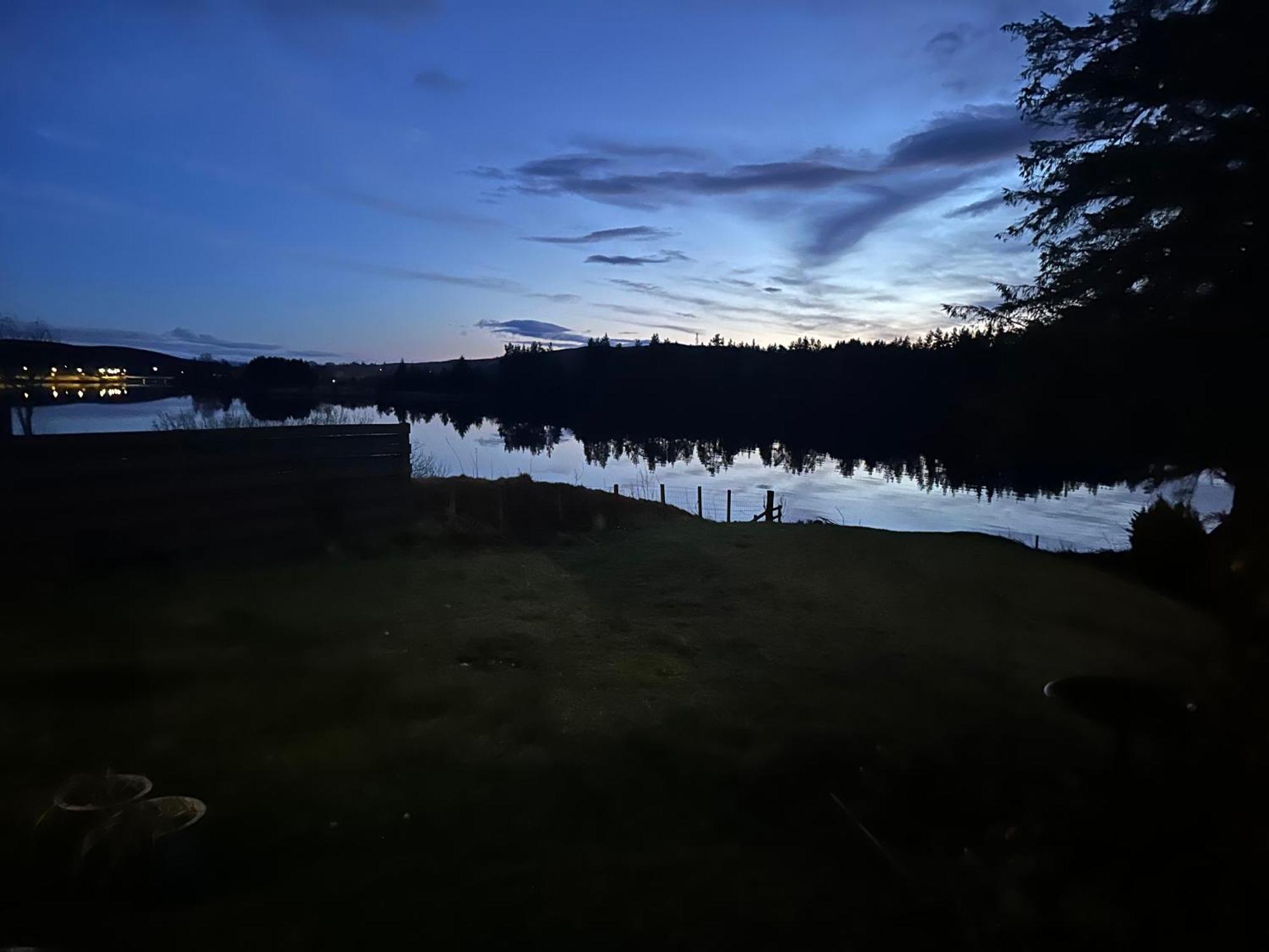 Lochside Lodge Pod Lairg Exterior foto